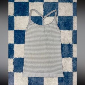 Athleta Uppercut T Back Tank Top Size Medium Gray & White